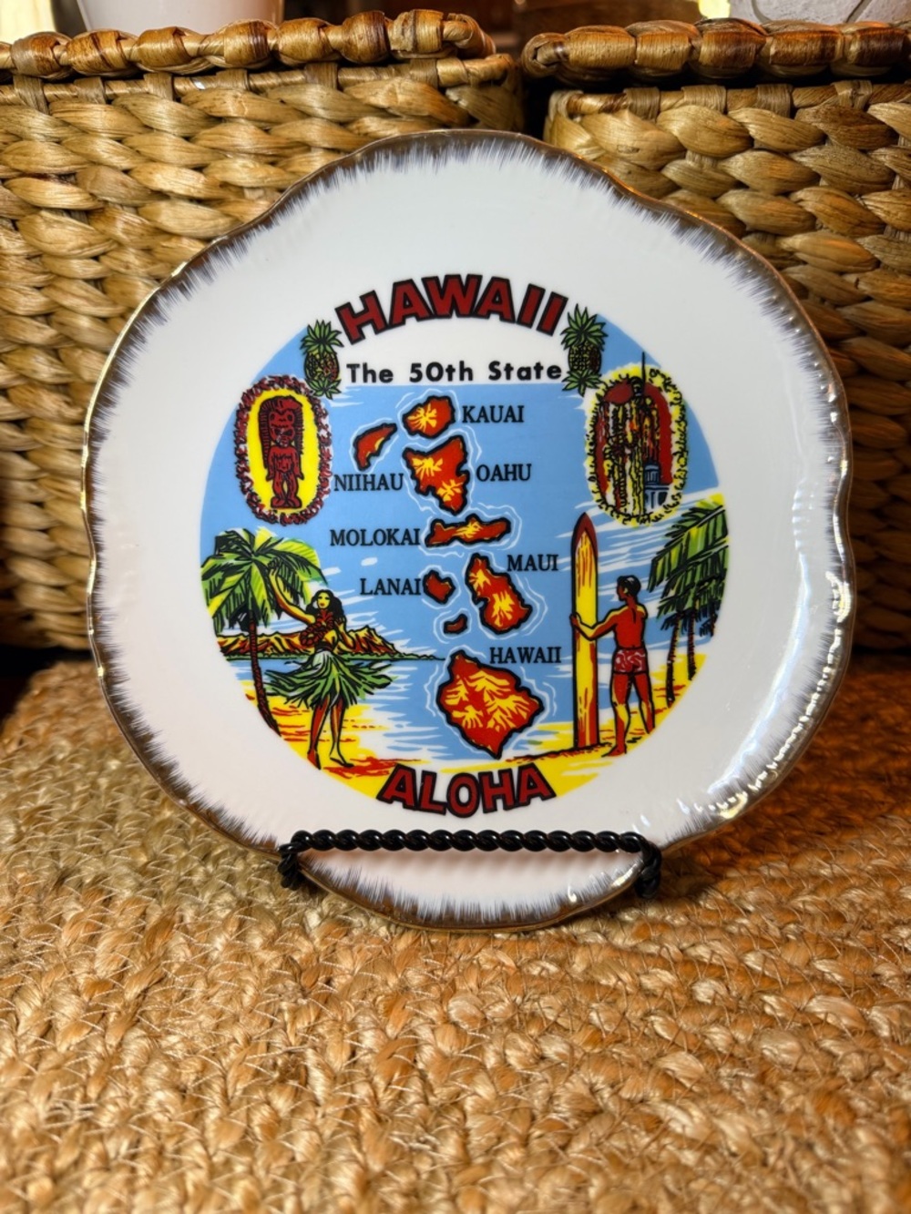 Vintage Hawaii Aloha Decorative Souvenir Plate - White with Multicolor Design